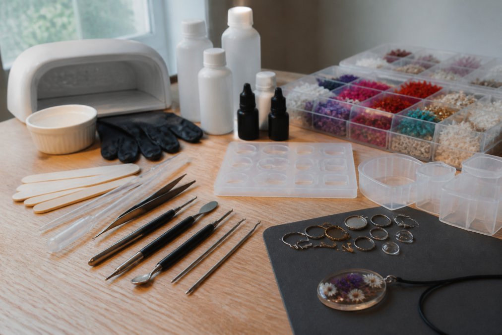 What Tools Do I Need for Resin Jewelry? A 2026 Guide